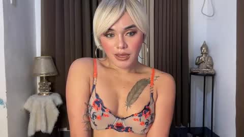 Slutty Lavinia online show from March 8, 2026, 4:33 pm