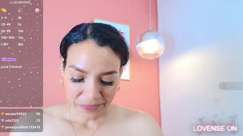 Snapshot of sluttyandmature chatting on January 4, 2025, 4:11 pm MARCELA online show from January 4, 2025, 4:11 pm