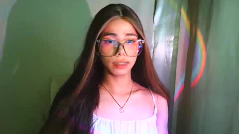 sluttypatotie online show from December 16, 2025, 12:43 pm