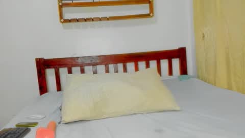 Sexyslutt online show from October 18, 2025, 9:48 pm