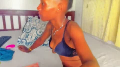 Sexyslutt online show from November 4, 2025, 3:16 am