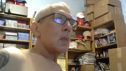 Snapshot of sluttyslave81 chatting on May 8, 2026, 3:56 am sluttyslave81 online show from May 8, 2026, 3:56 am