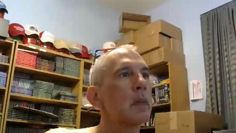 Snapshot of sluttyslave81 chatting on May 13, 2026, 6:44 am sluttyslave81 online show from May 13, 2026, 6:44 am