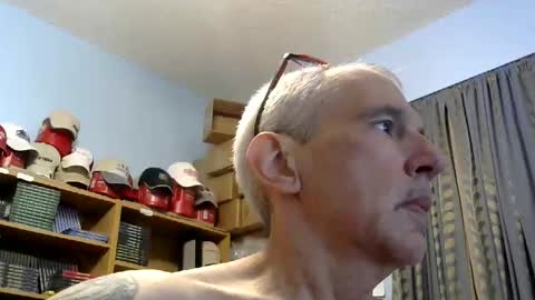 Snapshot of sluttyslave81 chatting on May 20, 2026, 7:36 am sluttyslave81 online show from May 20, 2026, 7:36 am