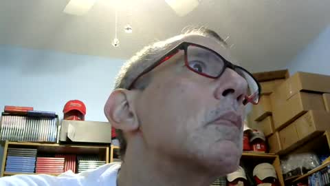 Snapshot of sluttyslave81 chatting on June 13, 2026, 2:37 pm sluttyslave81 online show from June 13, 2026, 2:37 pm