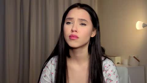 Lily online show from January 19, 2026, 1:26 pm