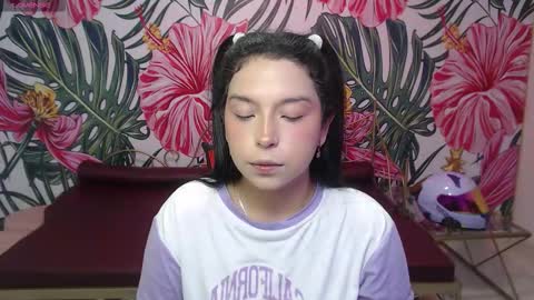 Mariana Torres online show from March 26, 2026, 1:06 pm