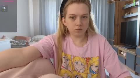 Emily online show from October 21, 2025, 8:59 am