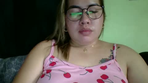 Lovewella online show from February 19, 2026, 2:40 am