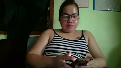 Lovewella online show from April 10, 2026, 2:17 am