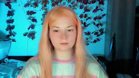 Snapshot of smallimpmeili chatting on October 22, 2025, 9:03 pm smallimpmeili online show from October 22, 2025, 9:03 pm
