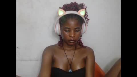 smallsluty online show from July 10, 2026, 10:01 pm