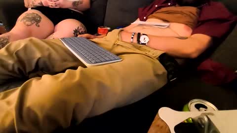 Snapshot of smalltownbigman chatting on February 21, 2026, 6:25 am smalltownbigman online show from February 21, 2026, 6:25 am