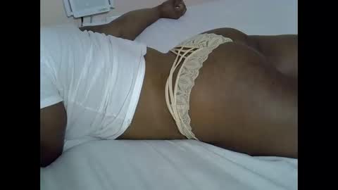 Snapshot of smart_lilly chatting on May 2, 2026, 6:57 pm smart_lilly online show from May 2, 2026, 6:57 pm