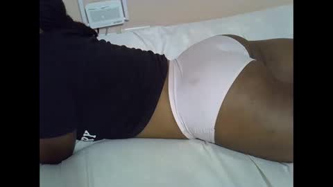 Snapshot of smart_lilly chatting on May 5, 2026, 7:00 pm smart_lilly online show from May 5, 2026, 7:00 pm