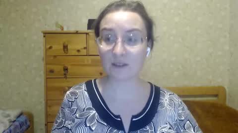 smart_rose online show from February 10, 2025, 9:47 pm