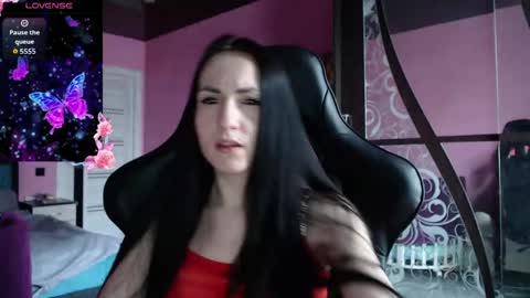 smile_cute_fox online show from April 6, 2026, 2:53 am