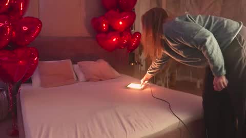 Mia online show from February 20, 2026, 5:04 am