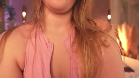 Mia online show from March 9, 2026, 5:33 am