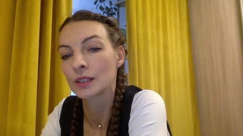 smiling_lexa online show from November 6, 2025, 6:47 am