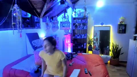 SmilingSalor online show from November 18, 2025, 1:22 am