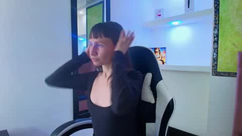 Snapshot of smith_rosse chatting on November 18, 2025, 3:45 am smith online show from November 18, 2025, 3:45 am