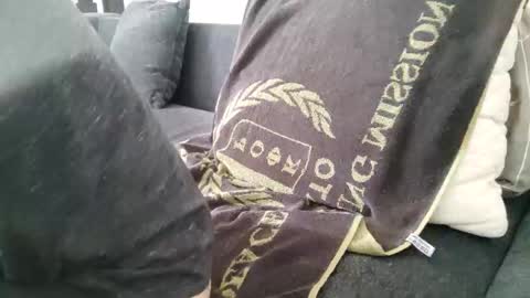 Snapshot of smokeandwatching chatting on February 23, 2025, 1:42 pm Smokeandwatching online show from February 23, 2025, 1:42 pm