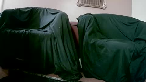 Snapshot of smokeingbitch420 chatting on October 19, 2025, 5:08 am love bug online show from October 19, 2025, 5:08 am