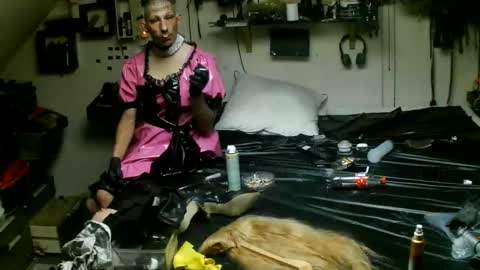 smokeslut365 online show from June 1, 2026, 11:50 pm