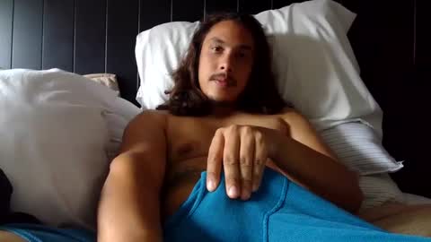 SmokeStar online show from September 24, 2025, 4:43 pm