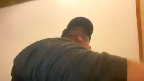 Snapshot of smokeymt420 chatting on December 25, 2024, 12:37 am smokeymt420 online show from December 25, 2024, 12:37 am