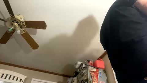 Snapshot of smokeymt420 chatting on February 11, 2025, 8:42 pm smokeymt420 online show from February 11, 2025, 8:42 pm