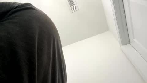 Snapshot of smokeymt420 chatting on September 17, 2025, 10:33 pm smokeymt420 online show from September 17, 2025, 10:33 pm