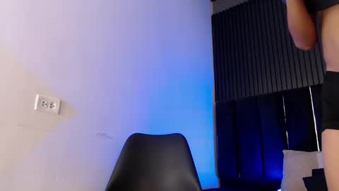 Ethan online show from March 25, 2026, 5:41 pm