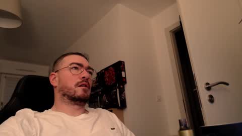 AllDayIDream online show from January 3, 2025, 6:44 am