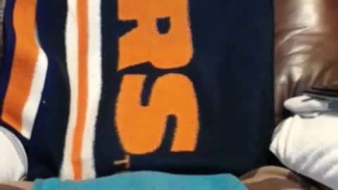 CJ online show from April 11, 2026, 1:43 am