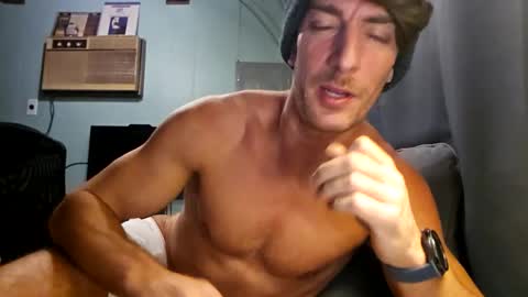 Snackyyyy online show from February 14, 2026, 2:08 am