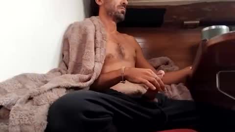 Snapshot of snag1_8 chatting on October 31, 2025, 9:54 am snag1_8 online show from October 31, 2025, 9:54 am