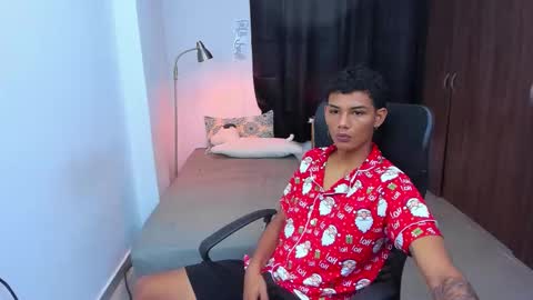 snak_master1 online show from November 11, 2025, 4:51 pm