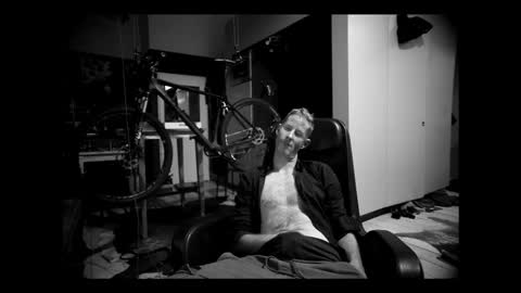 sneaky1985 online show from March 9, 2026, 1:20 am