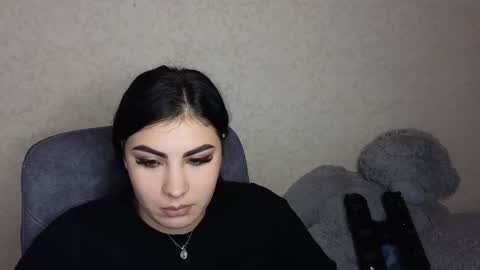 Olivia online show from October 30, 2025, 4:19 pm