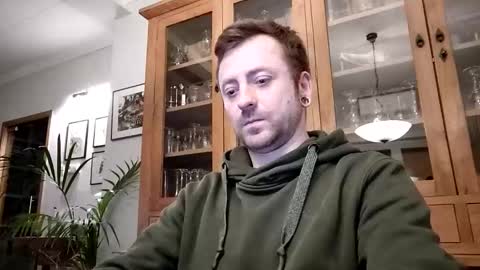 snoecks online show from March 4, 2026, 8:26 pm