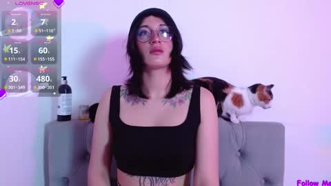 IG     OF red moonn online show from January 25, 2025, 11:23 am