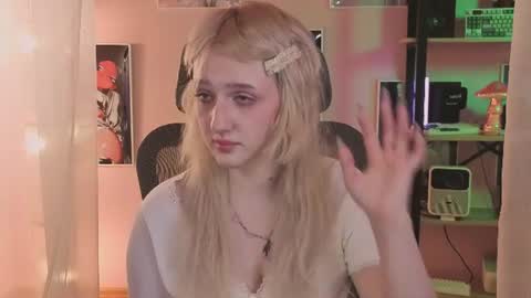Snapshot of snowflakeskitty chatting on June 17, 2026, 9:34 am Ellie online show from June 17, 2026, 9:34 am