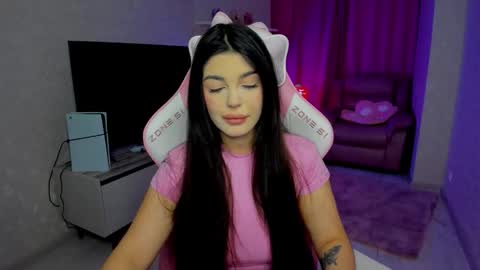 snowingwinter online show from February 24, 2026, 11:19 am