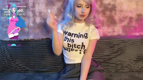 snowy_alice online show from April 3, 2026, 3:10 pm