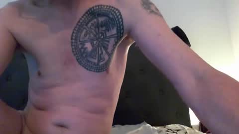 Snapshot of snub71 chatting on January 3, 2025, 1:03 pm snub71 online show from January 3, 2025, 1:03 pm