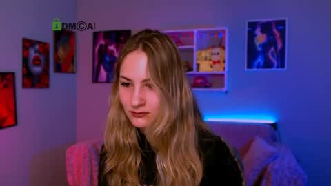 Snapshot of so_hot_rosalie chatting on April 7, 2026, 9:21 am so_hot_rosalie online show from April 7, 2026, 9:21 am