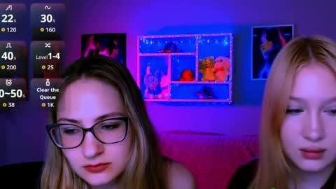 Snapshot of so_hot_rosalie chatting on April 15, 2026, 7:58 pm so_hot_rosalie online show from April 15, 2026, 7:58 pm