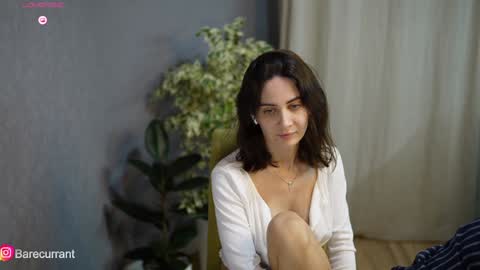 Yesenia online show from December 27, 2024, 10:16 pm